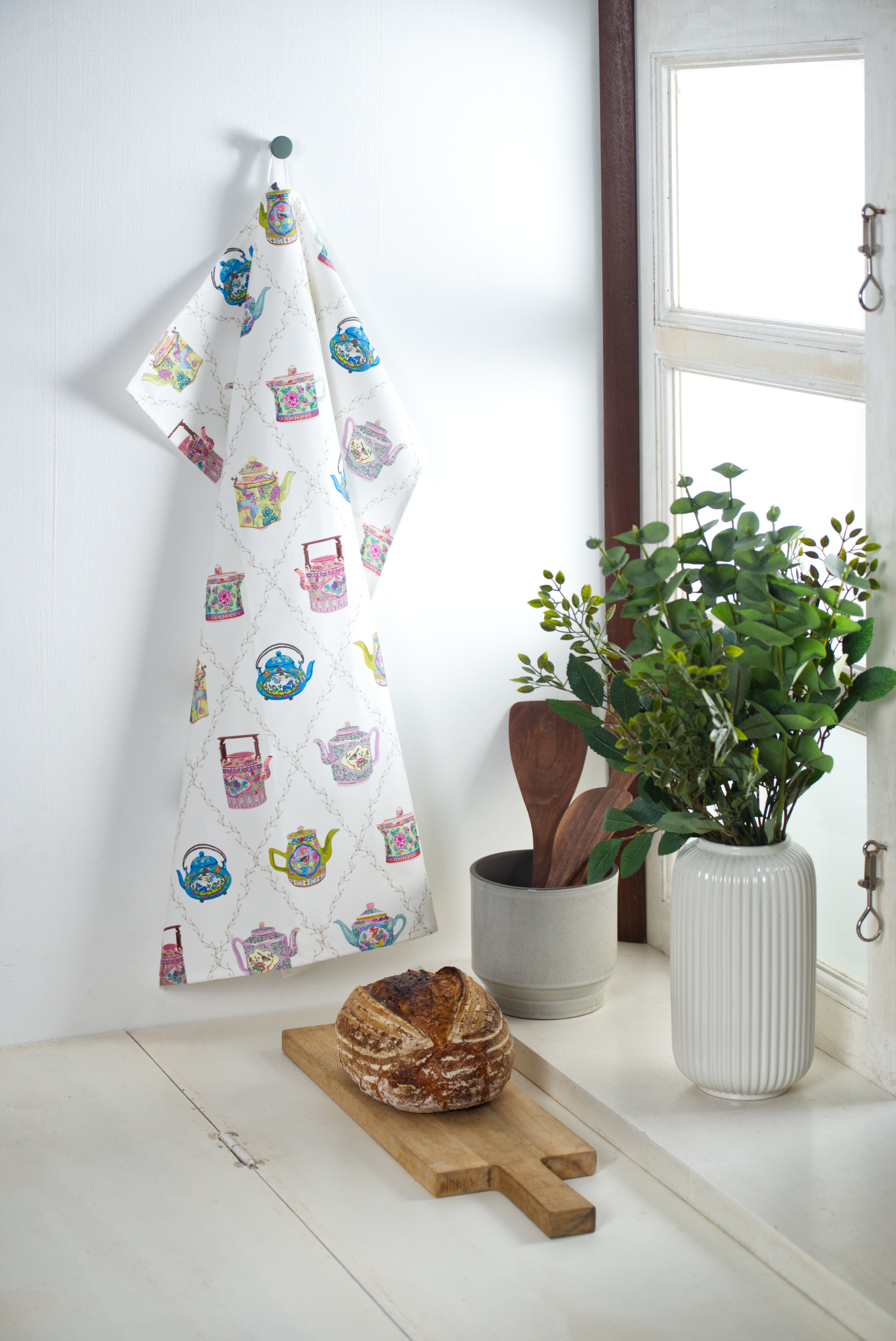 Muselaluna Tea towel - Brewed in Bloom