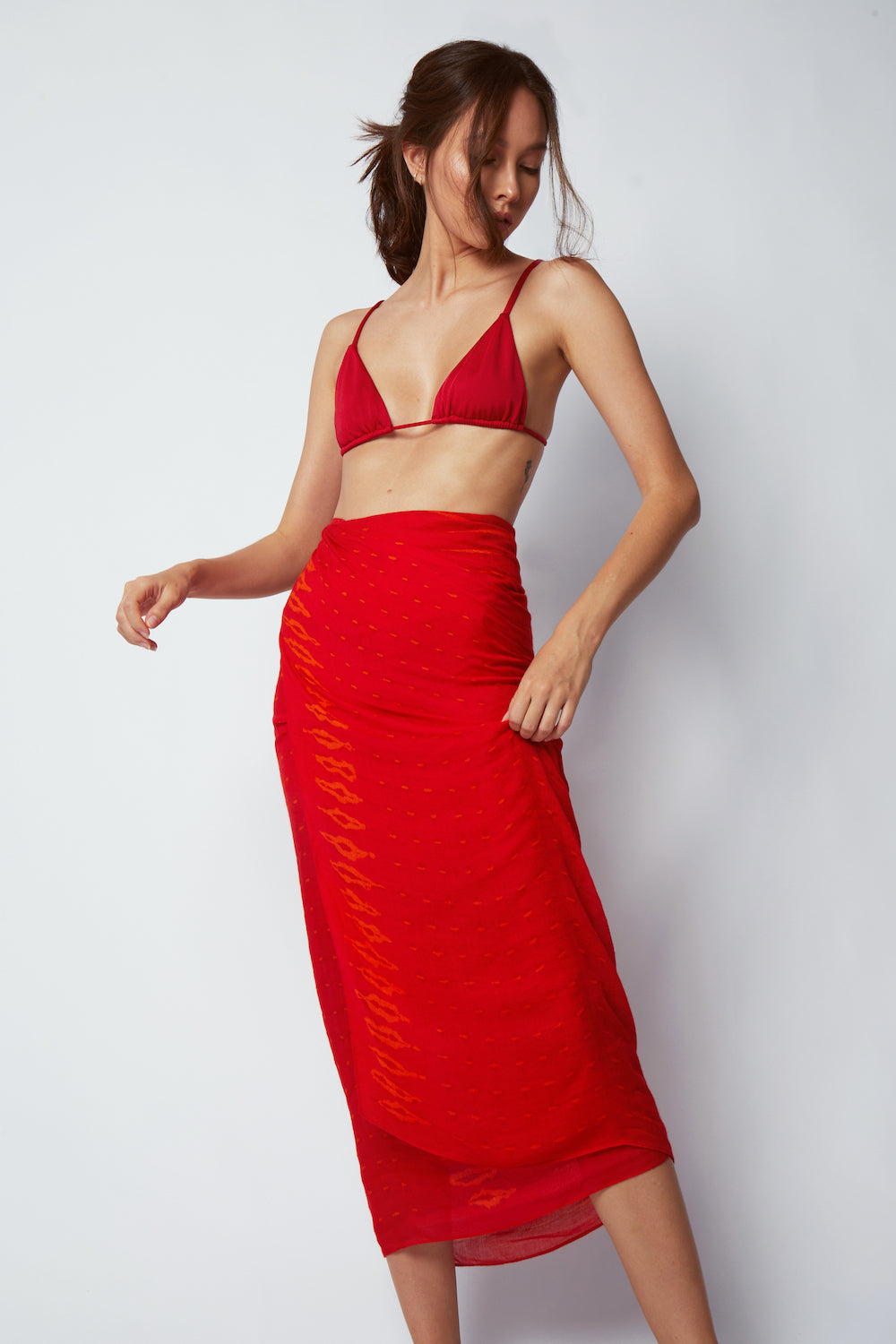 Shinjuku Lanes Rio Bamboo Sarong & Scarf - Red Fuchsia