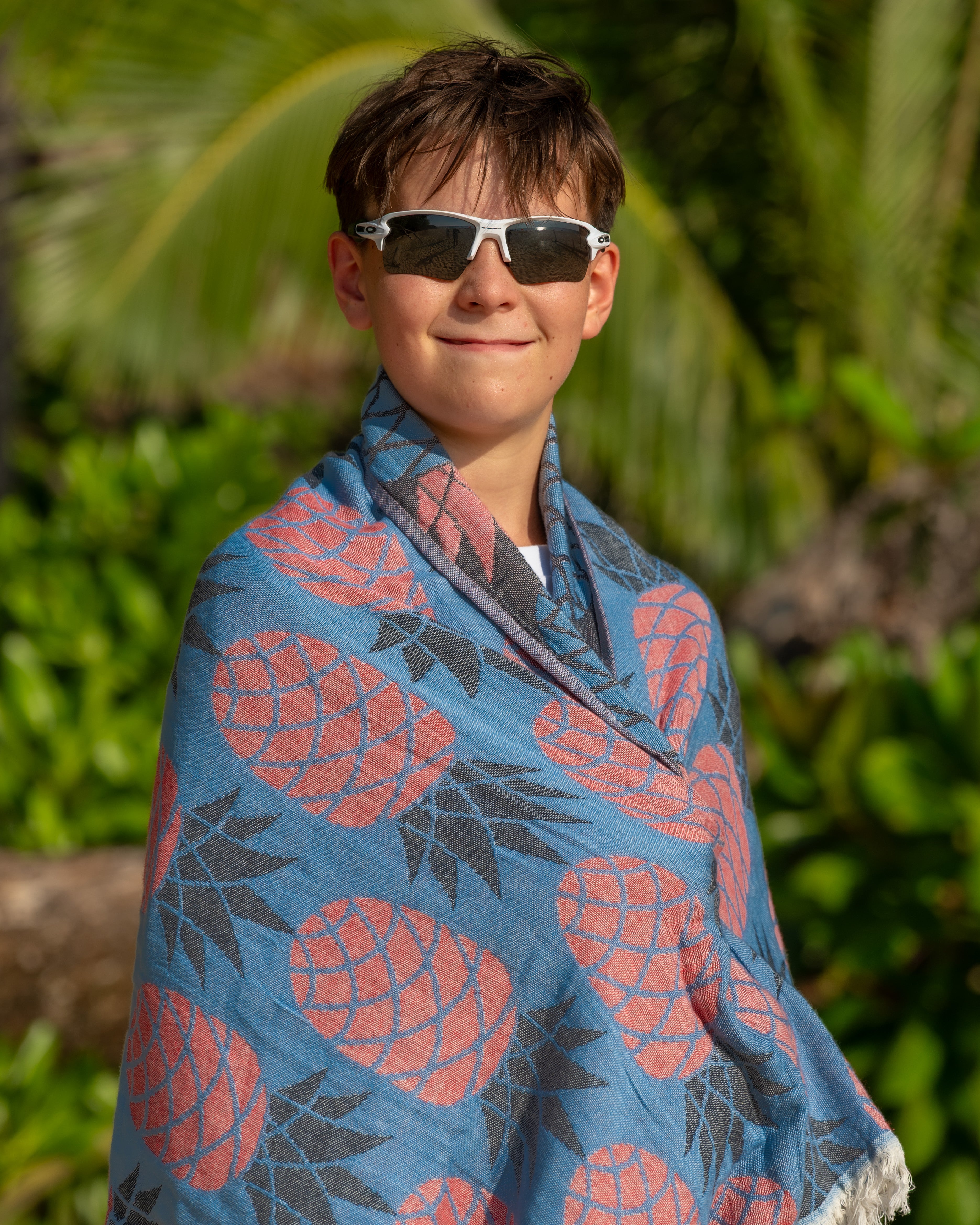 Palms & Pineapples Pineapple Turkish Towel - Red/Blue