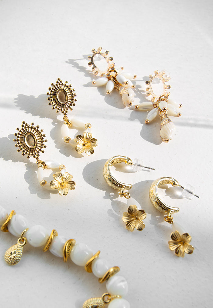 Envet Rice Periwinkle Earrings