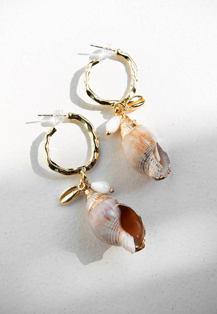 Envet She Shell Earrings