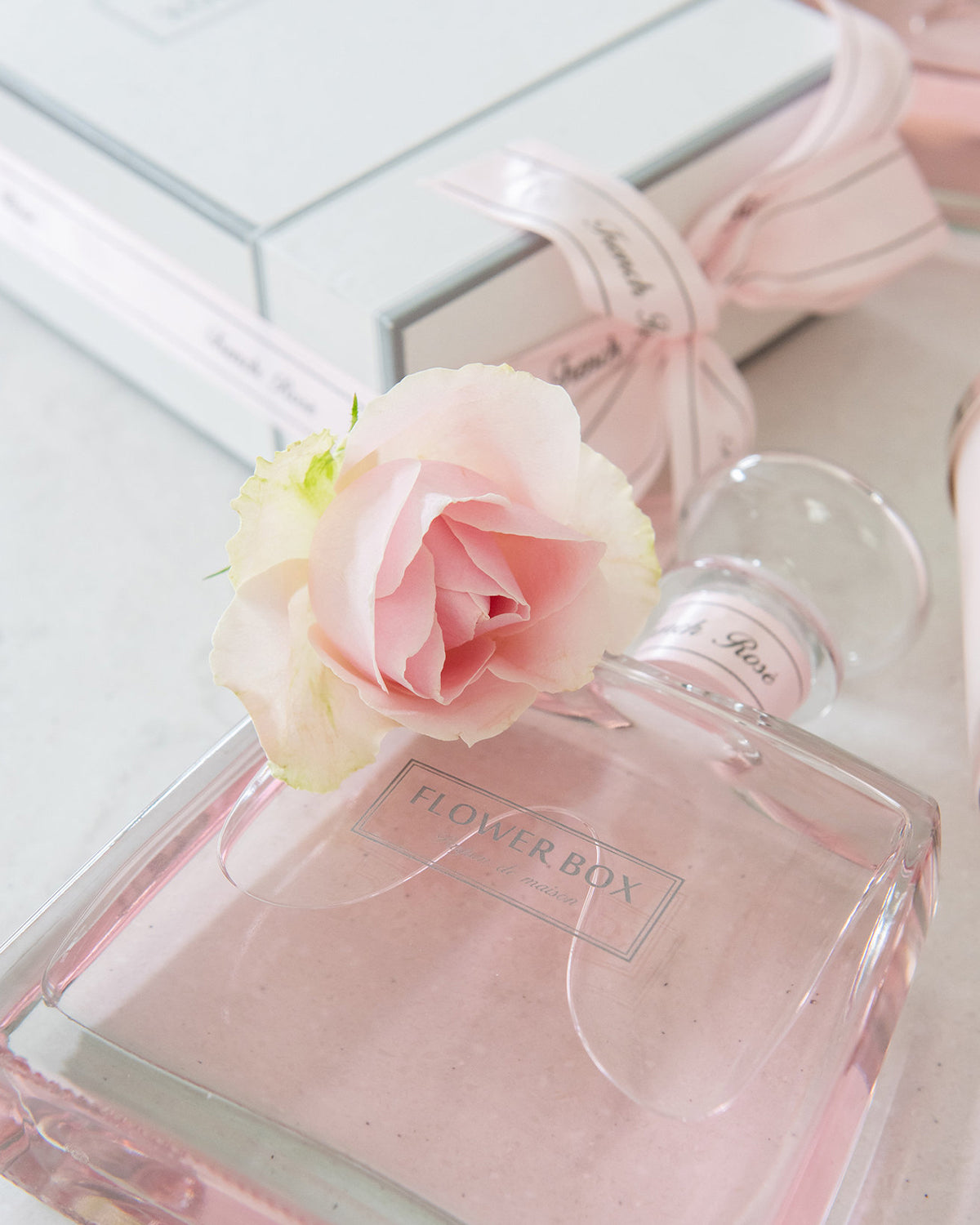 Flower Box Hallmark Diffuser (700ml) - French Rose