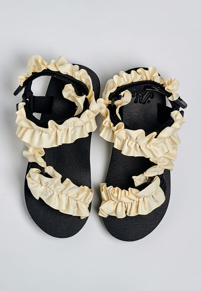 Cream Frills Jaedals