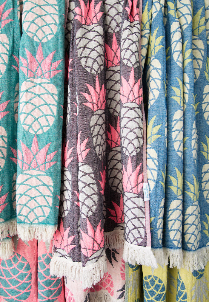 Palms & Pineapples Pineapple Turkish Towel - Pink/Navy