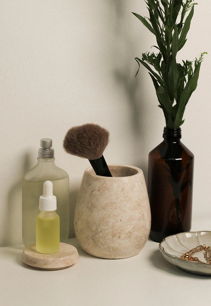 stillgoods Ecru Jar - Cream Marble