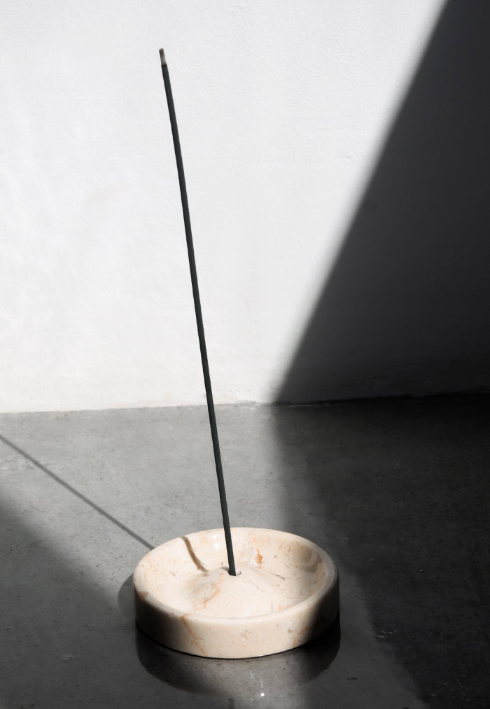 stillgoods Ebb Incense Holder - Cream Marble