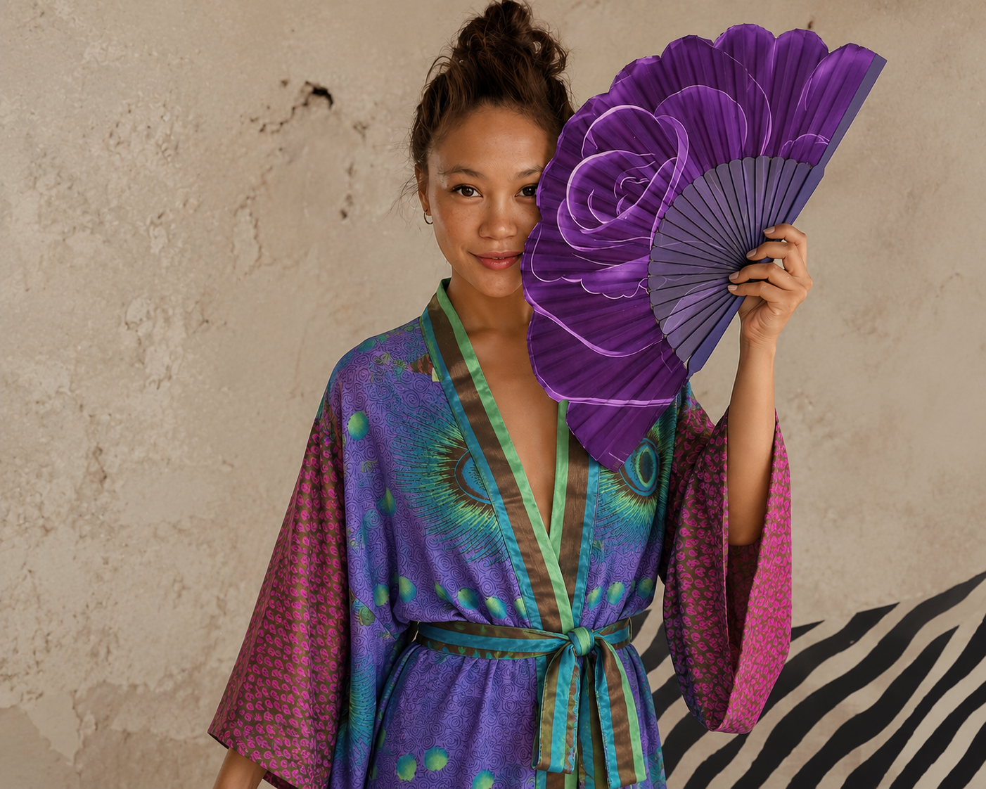 Sista & Co Wisteria Rose Hand Fan