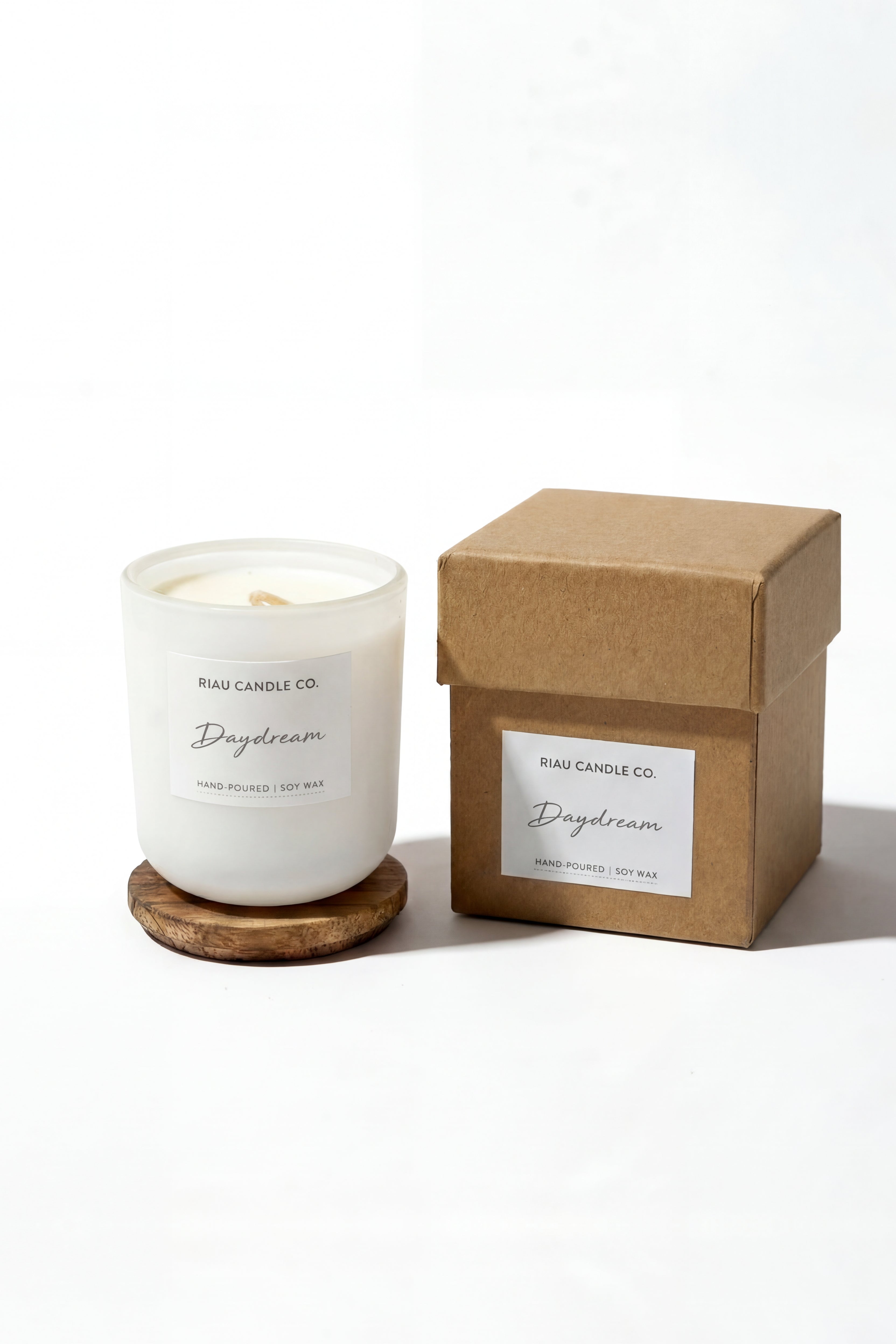 Riau Hand-Poured Soy Candle - Daydream