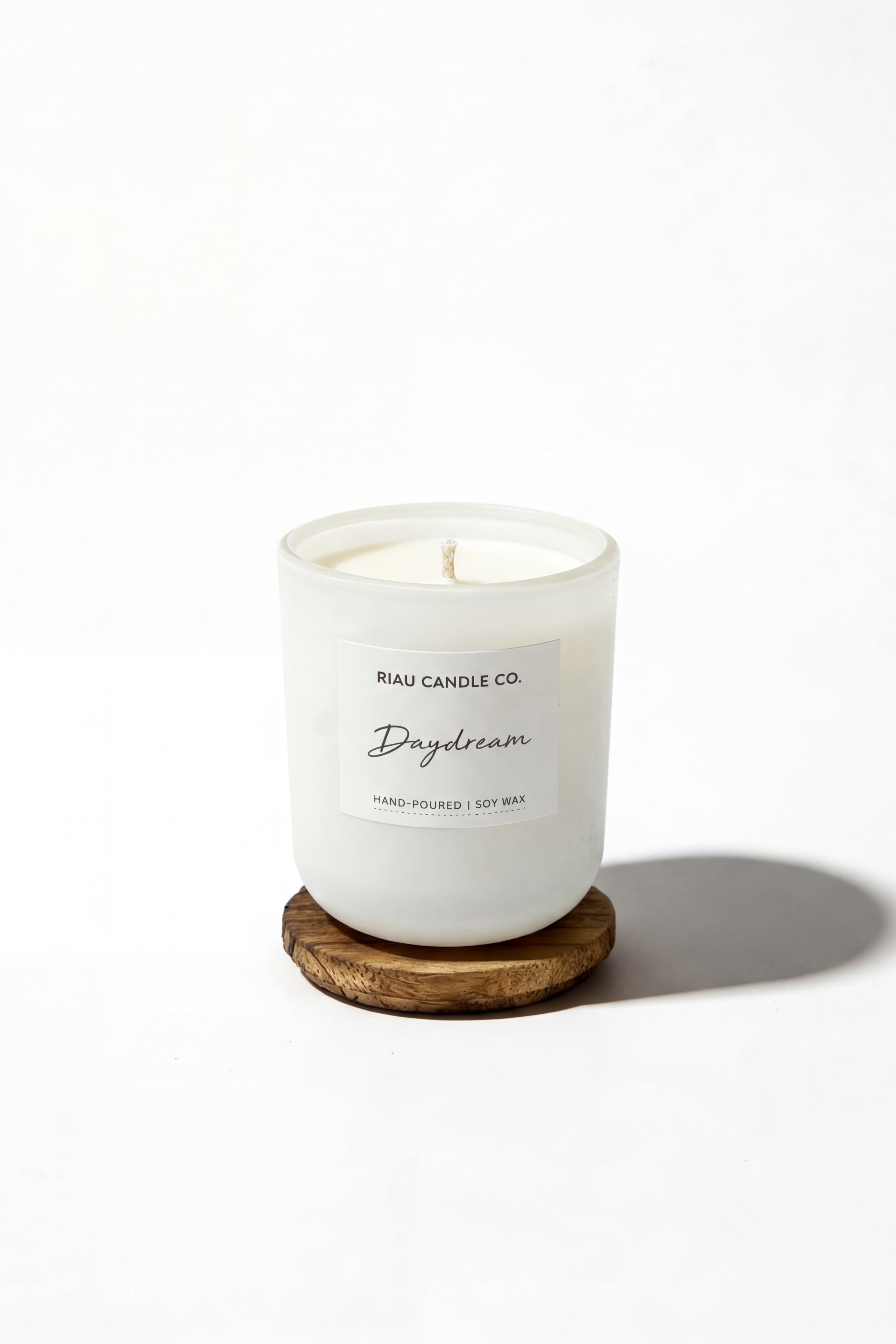 Riau Hand-Poured Soy Candle - Daydream