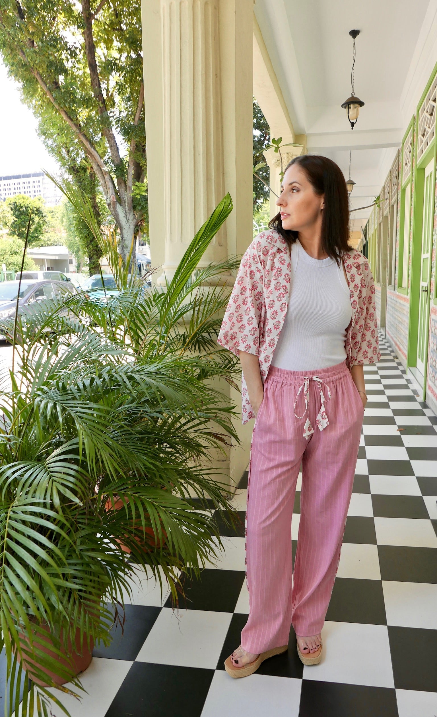 Apostrophe The Label Fiji Short Sleeve Pants Set - Pink