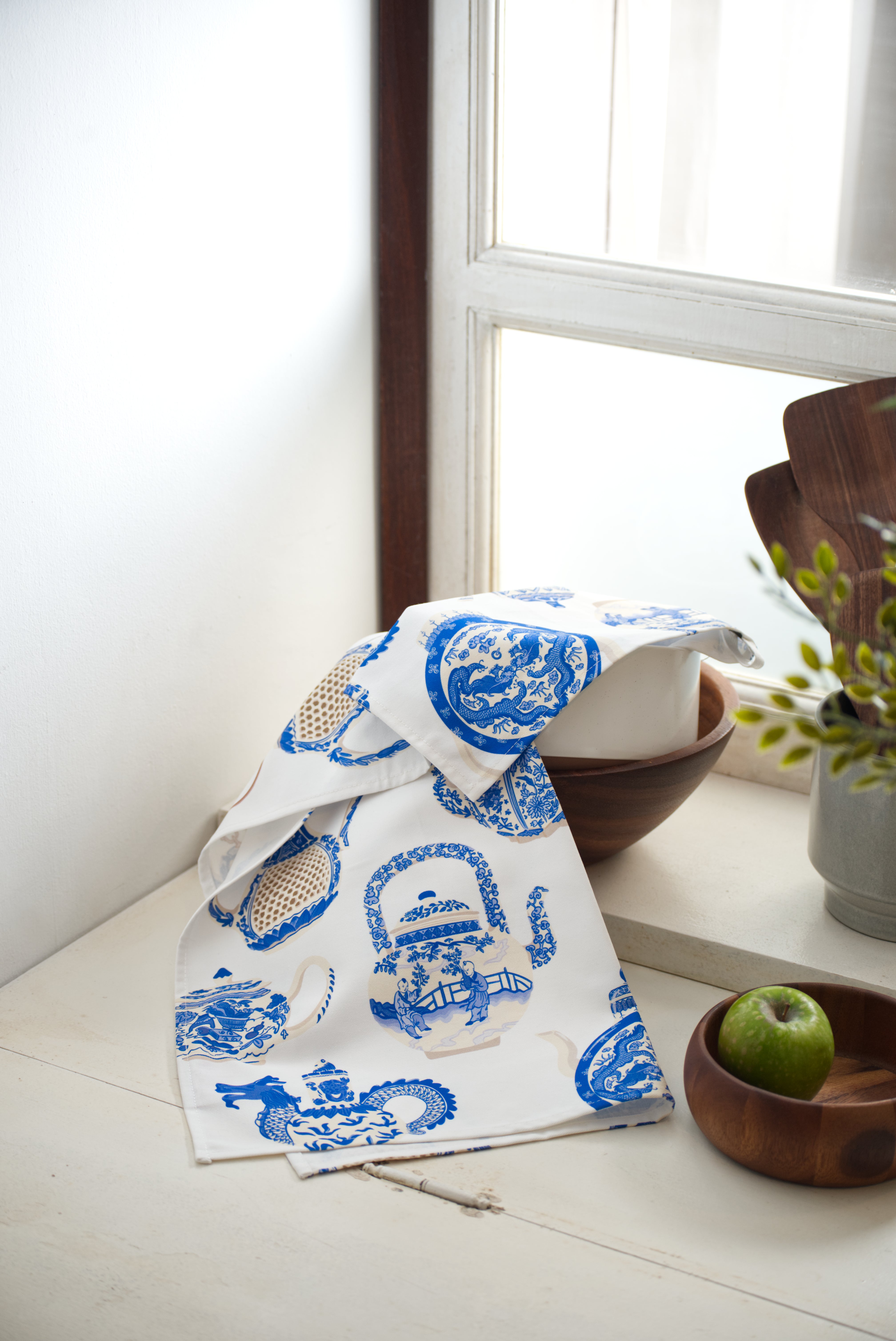 Muselaluna Tea towel - Brewed in Blue