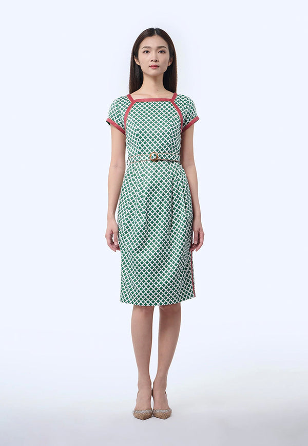 Nala Boat Neck Cheongsam - Love Lace II Green