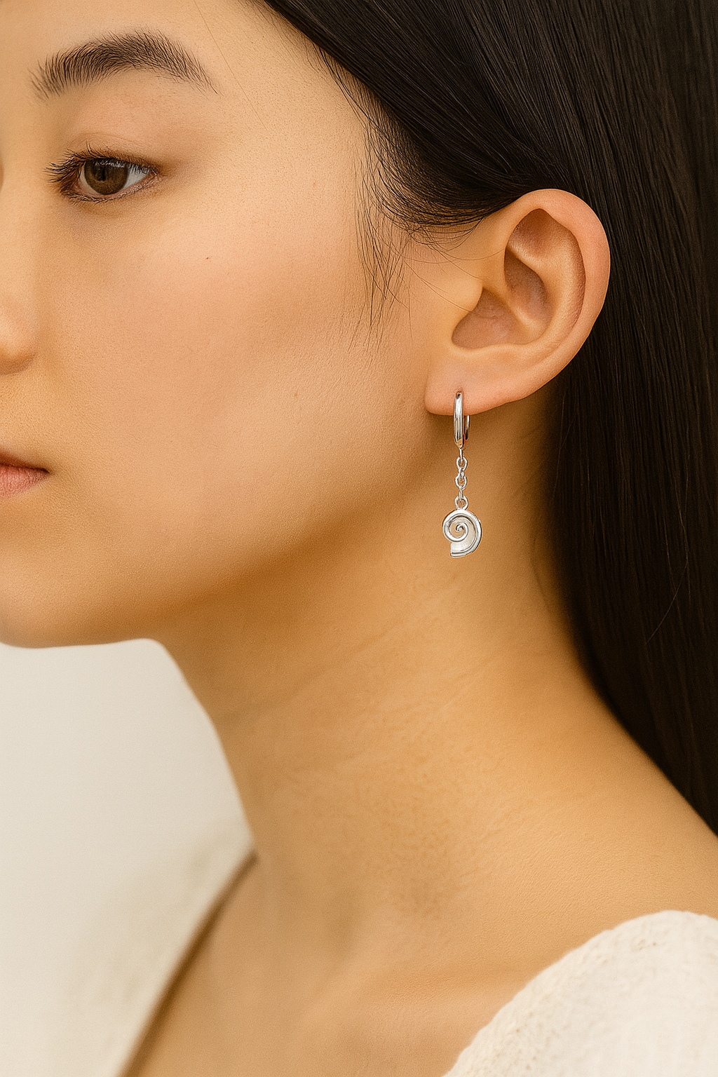 Pantala Lini Huggie Hoop Earrings - Shell