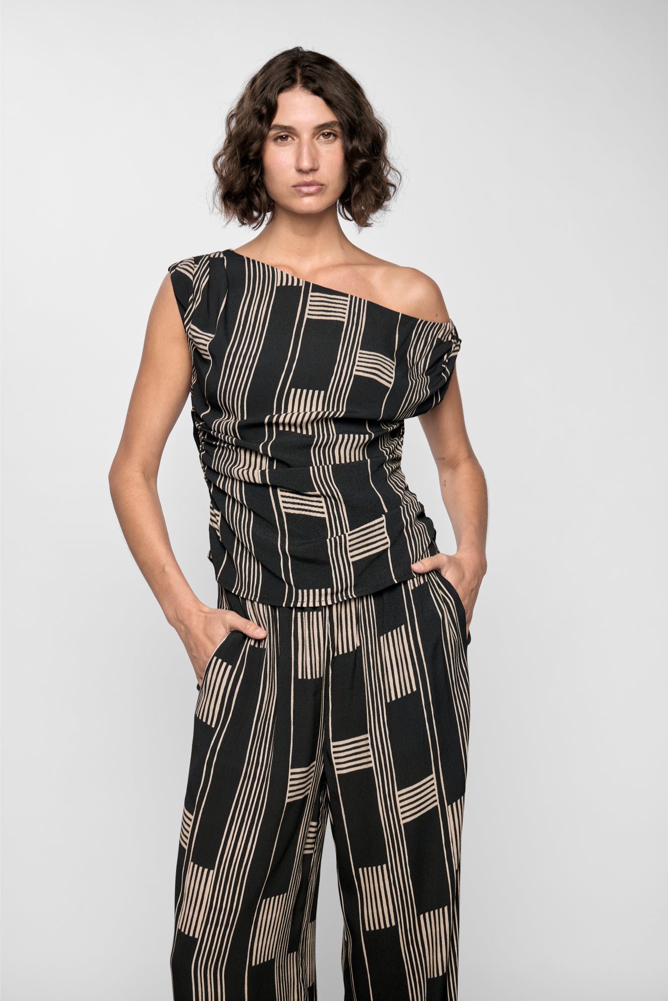 Staple the Label - Marina Asymmetrical Top