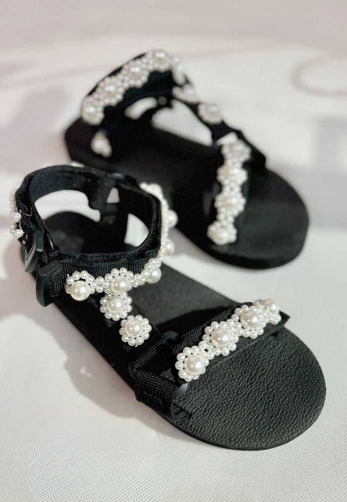 White Pearly Jaedals