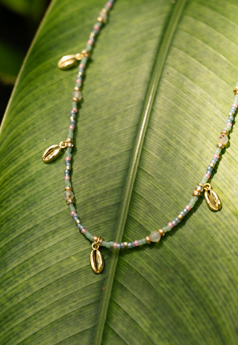 Envet Shell Beaded Necklace - Azurea