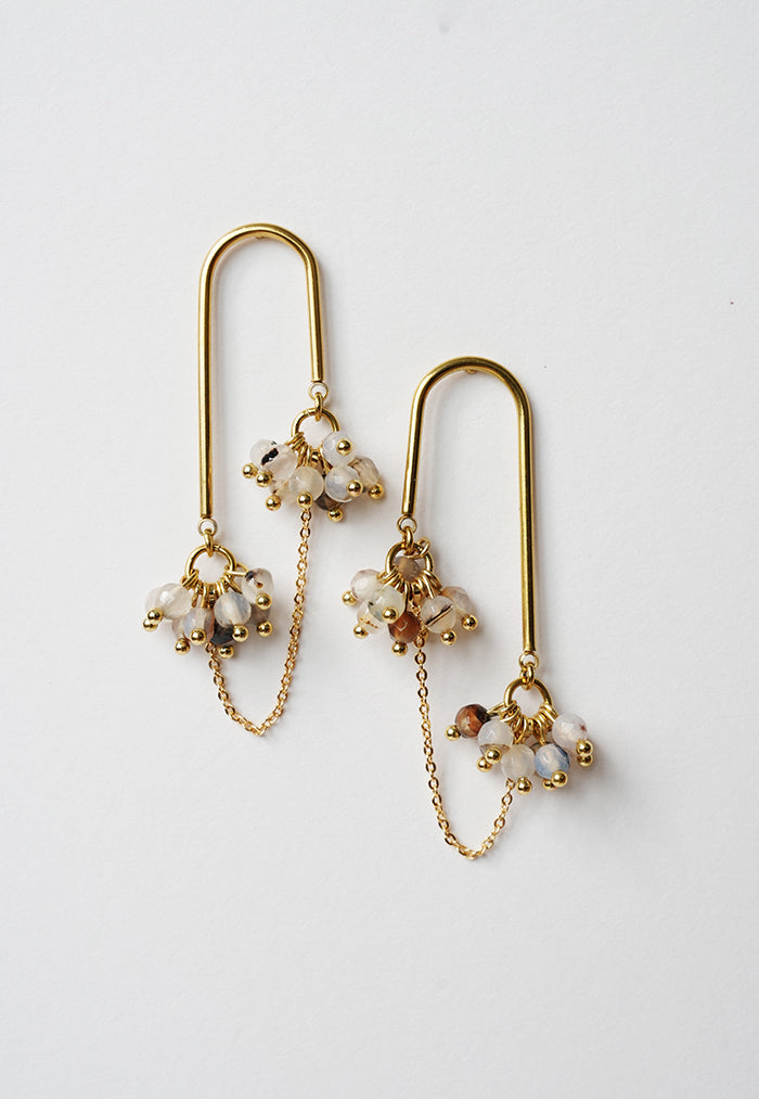 Envet Chandelier Earrings