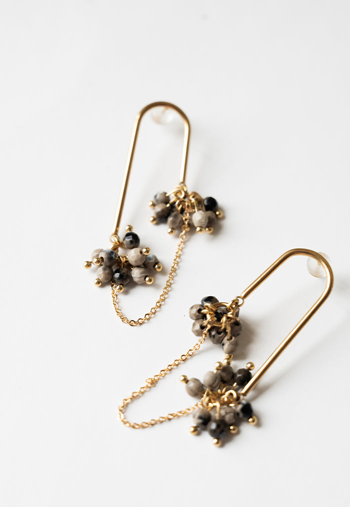 Envet Chandelier Earrings