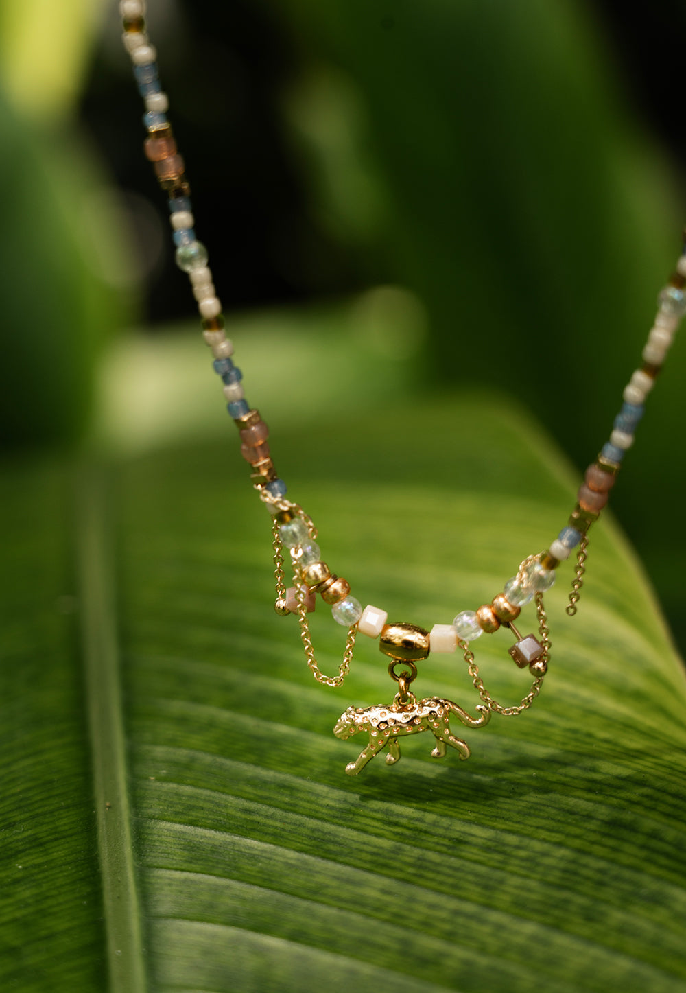 Envet Beaded Pendant Necklace - Nyra