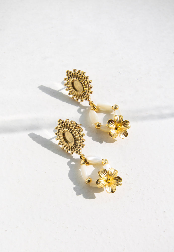Envet Rice Periwinkle Earrings