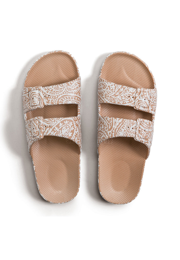 Freedom Moses Kash Camel Slides