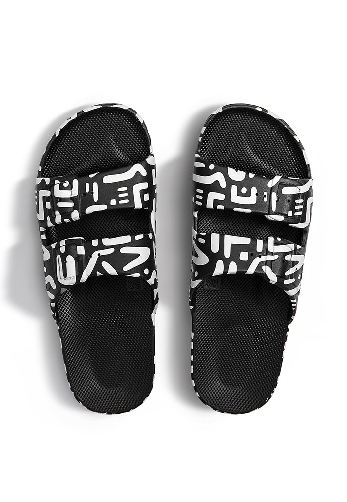 Freedom Moses Primo Black Slides