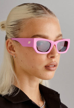 Le Specs Beachcomber Sunglasses - Matte Bubblegum Pink