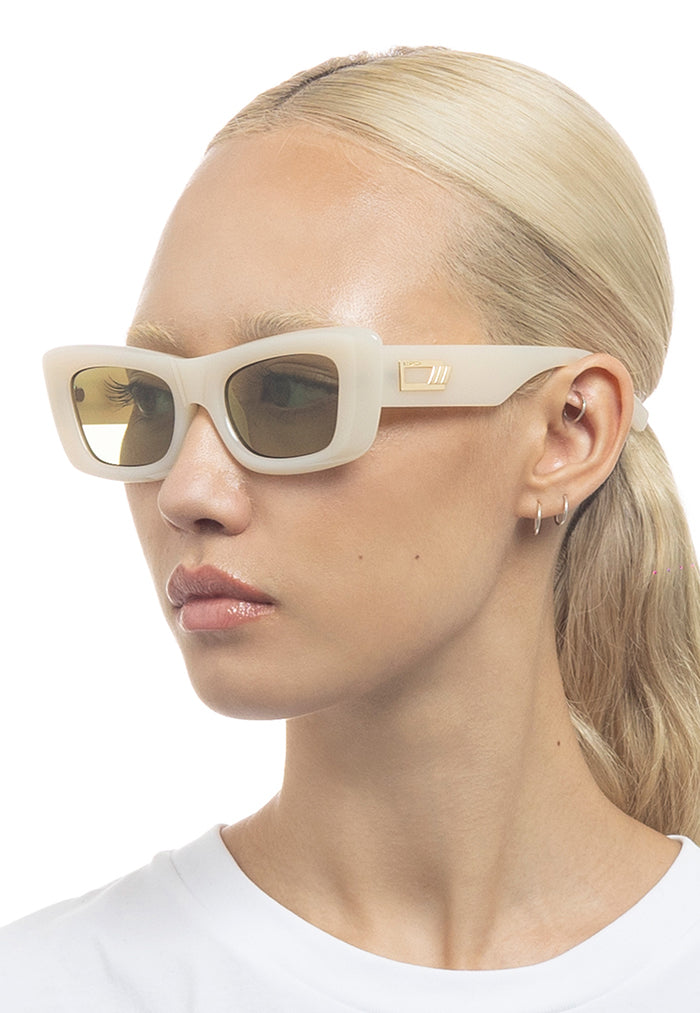 Le Specs Dopamine Sunglasses - Milky Almond