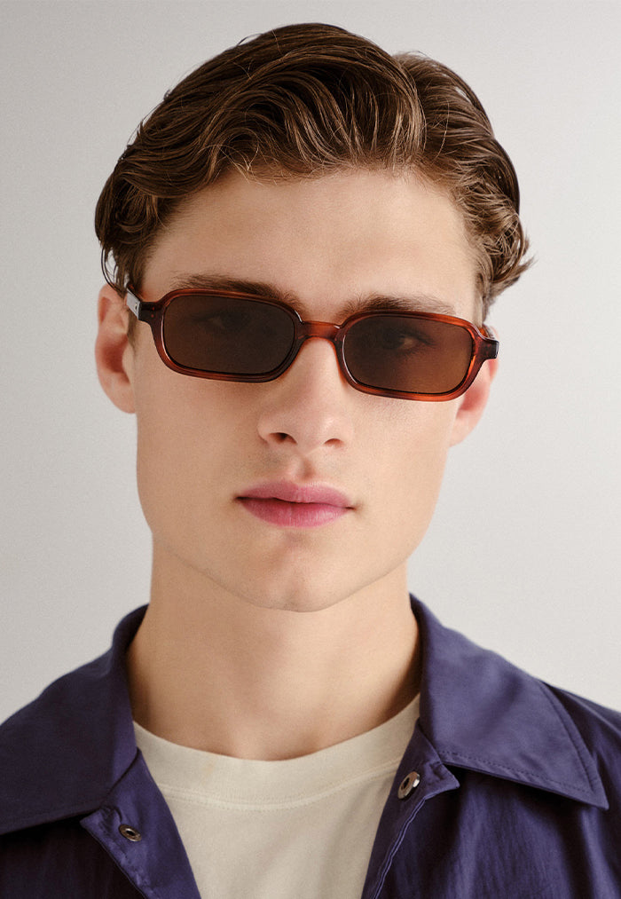 Le Specs Pilferer Sunglasses - Toffee Tort