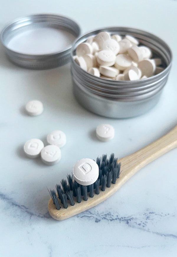 OASIS: Fluoride-Free Strawberry Fresh Toothpaste Tabs