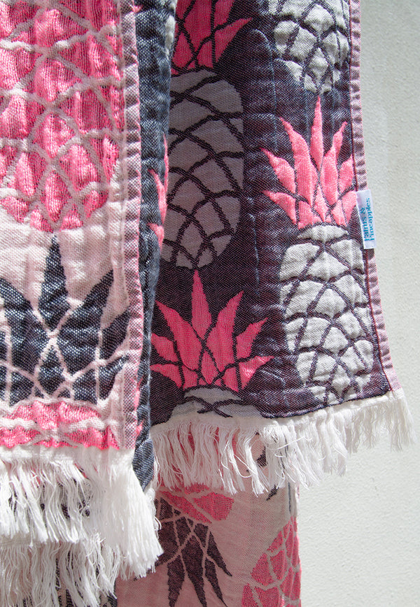 Palms & Pineapples Pineapple Turkish Towel - Pink/Navy