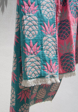 Palms & Pineapples Pineapple Turkish Towel - Turquoise/Pink