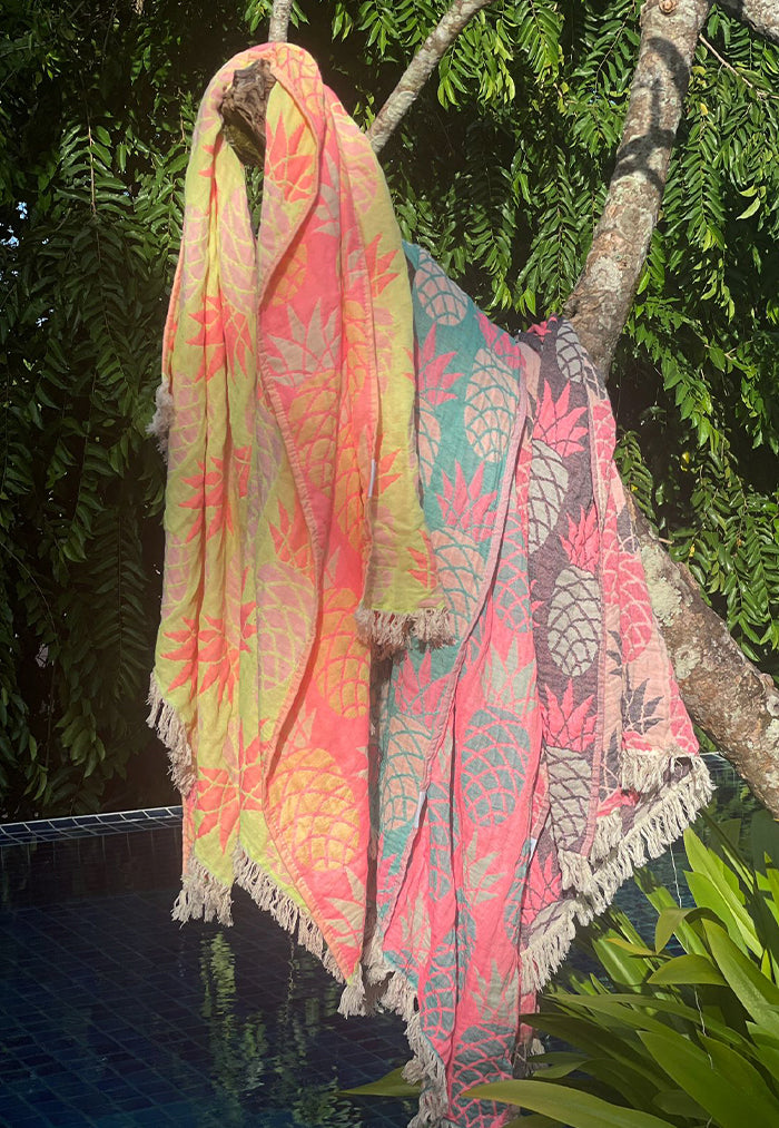 Palms & Pineapples Pineapple Turkish Towel - Yellow/Pink