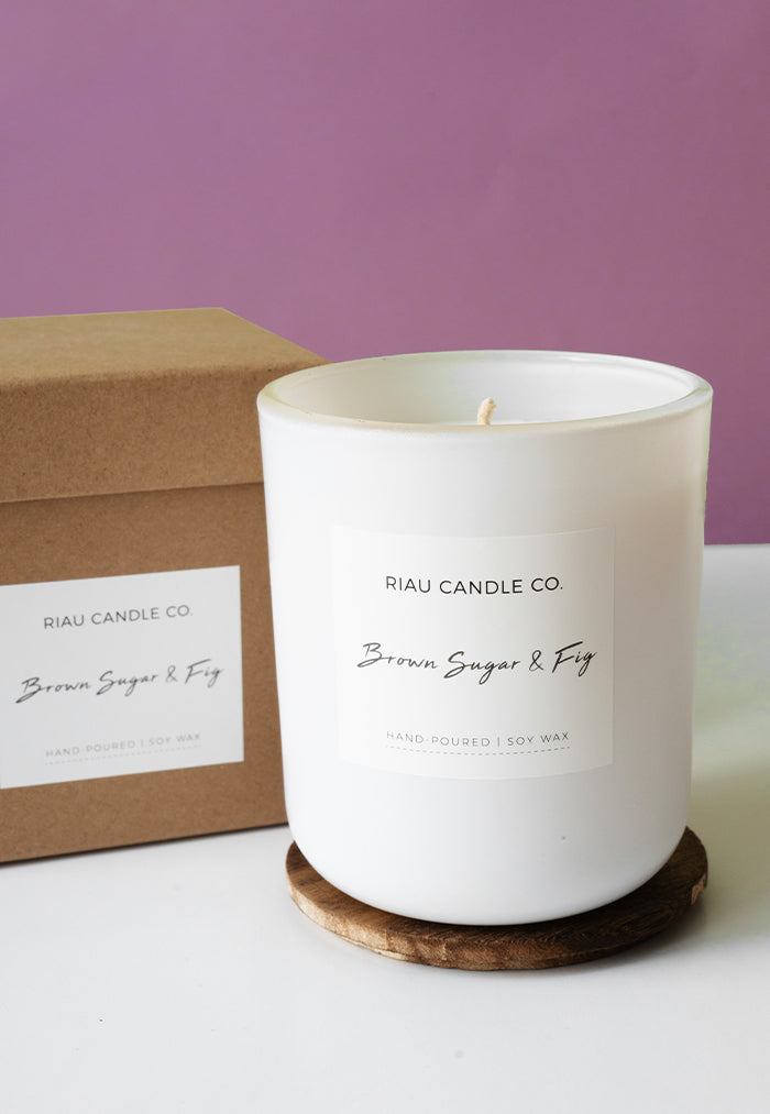 Riau Hand-Poured Soy Candle - Brown Sugar & Fig