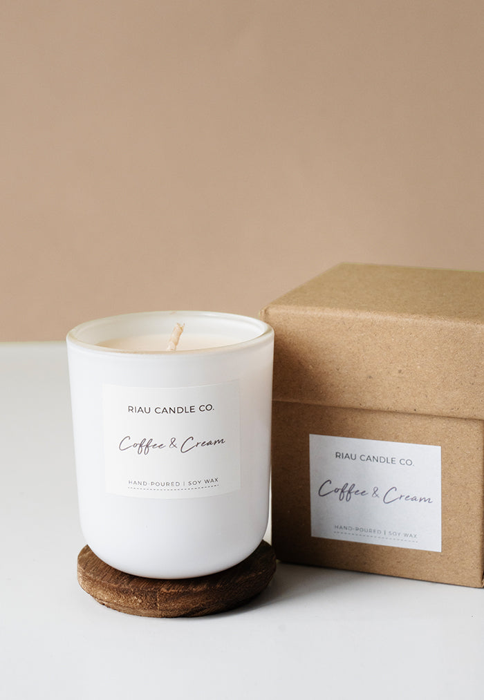 Riau Hand-Poured Soy Candle - Coffee & Cream