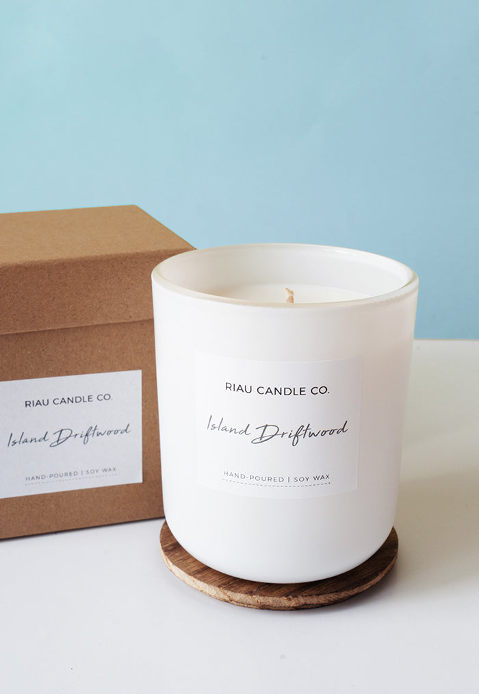 Riau Hand-Poured Soy Candle - Island Driftwood