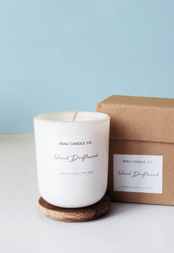 Riau Hand-Poured Soy Candle - Island Driftwood