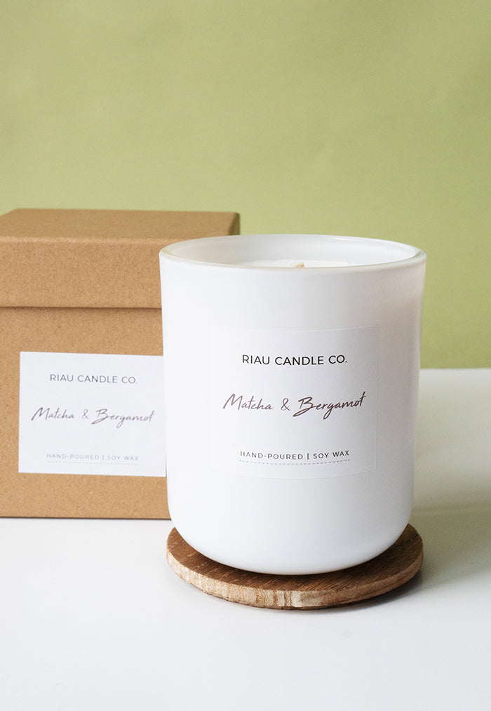 Riau Hand-Poured Soy Candle - Matcha & Bergamot