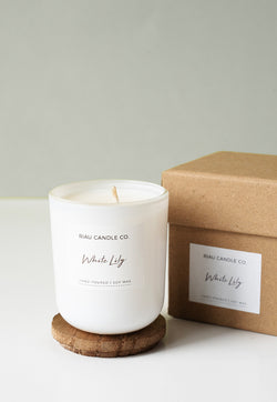 Riau Hand-Poured Soy Candle - White Lily