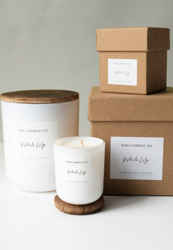 Riau Hand-Poured Soy Candle - White Lily