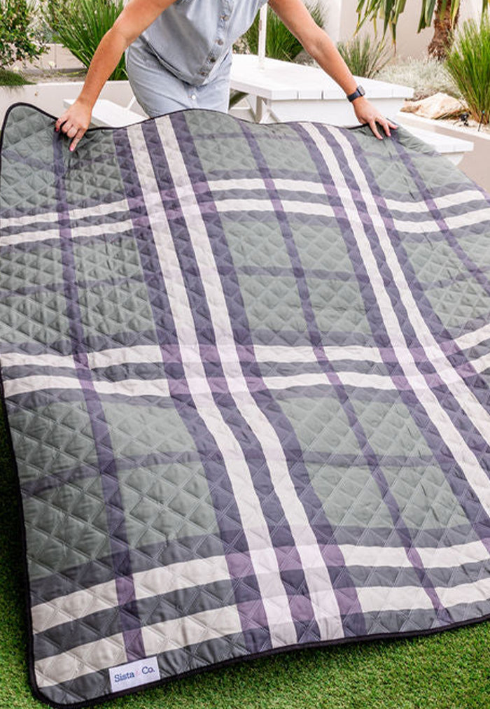 Sista & Co. Picnic Mat - Olive Fields