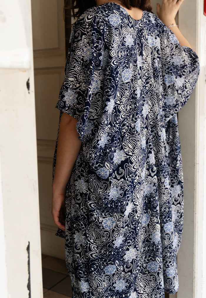 Vine and Branches Jens Outer Kimono - Navy Blue