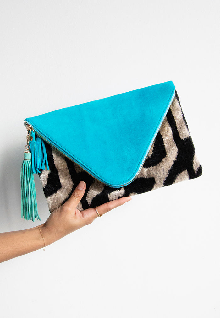 Frankitas Maren Ikat Clutch - Artic