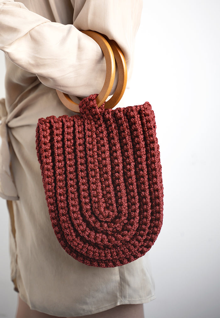Li Na Lay Nar Crochet U Tote - Ruby
