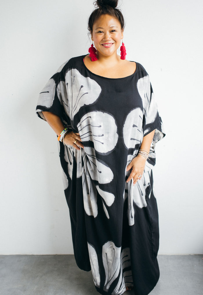 Roses & Rhinos Orchid Maxi Kaftan